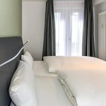 Deichhaeuser Anna Kueste Deichhaeuser Anna Kueste 7-13 *